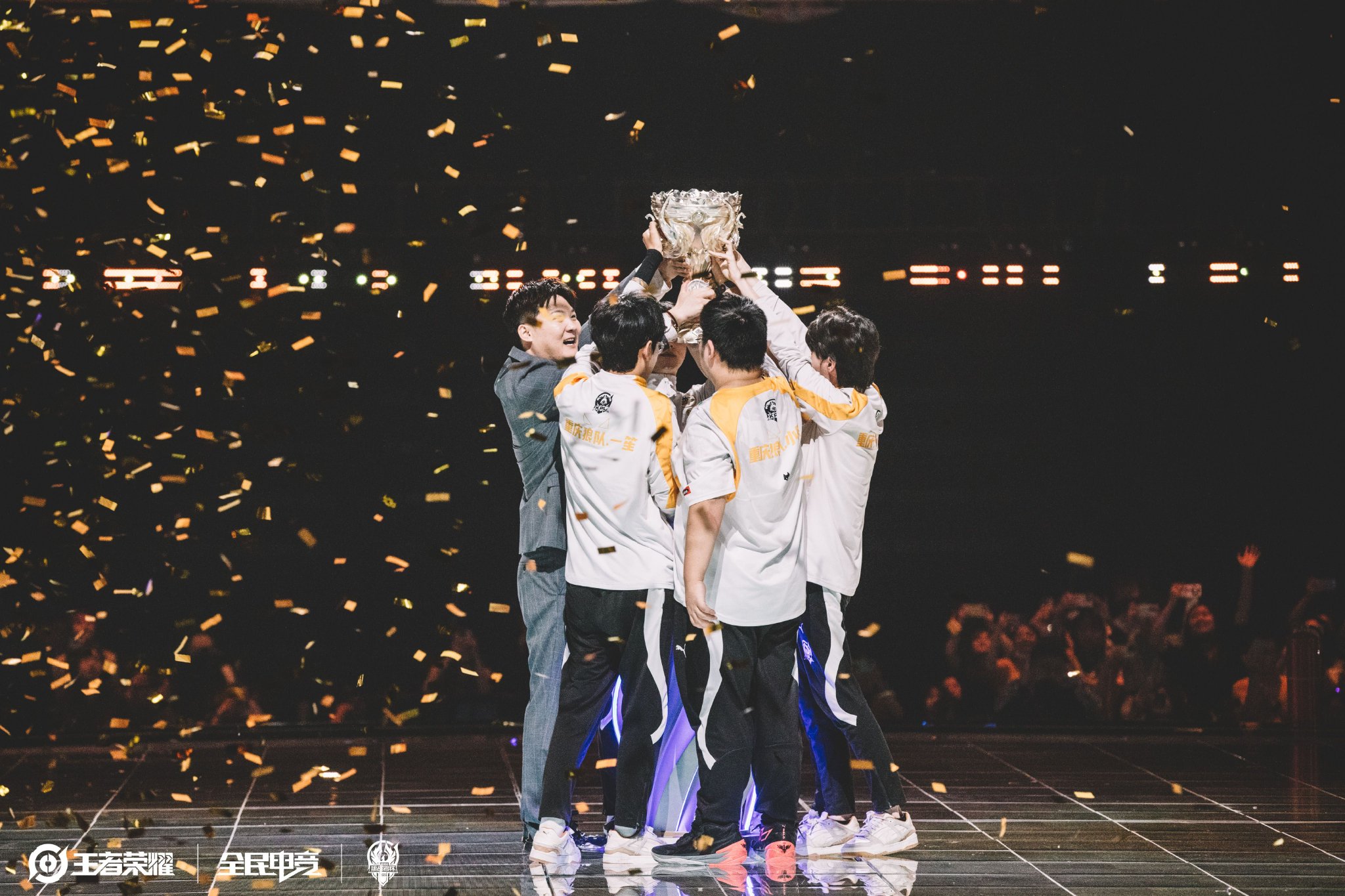 员都能在比 员都能在比